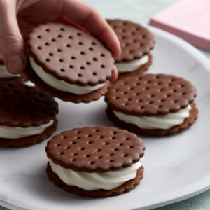 JOY 3" Chocolate Cookie Wafer - 810/Case
